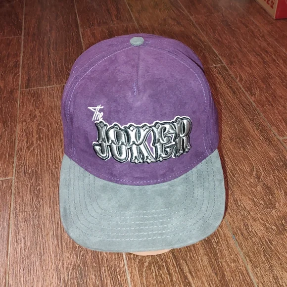 DC Comics Purple and Gray Suede Snapback Hat Unisex DC Comics Purple Hats for Men for sale | eBay main image 4
